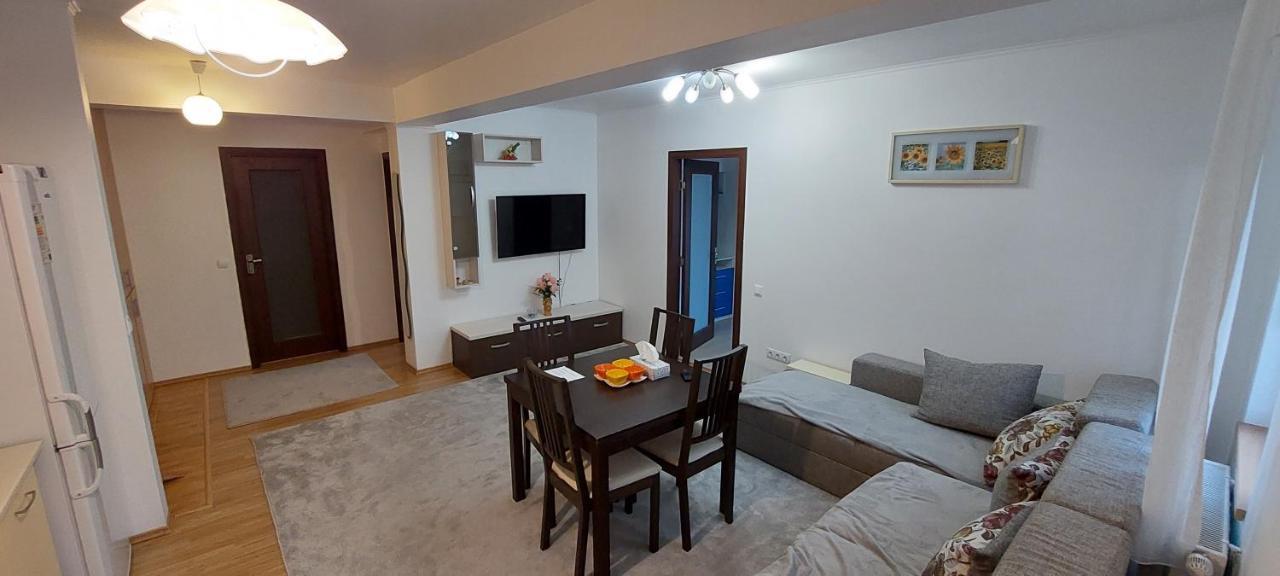 Apartament Cu 3 Camere Cluj-Napoca Ngoại thất bức ảnh