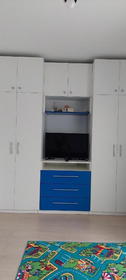 Apartament Cu 3 Camere Cluj-Napoca Ngoại thất bức ảnh